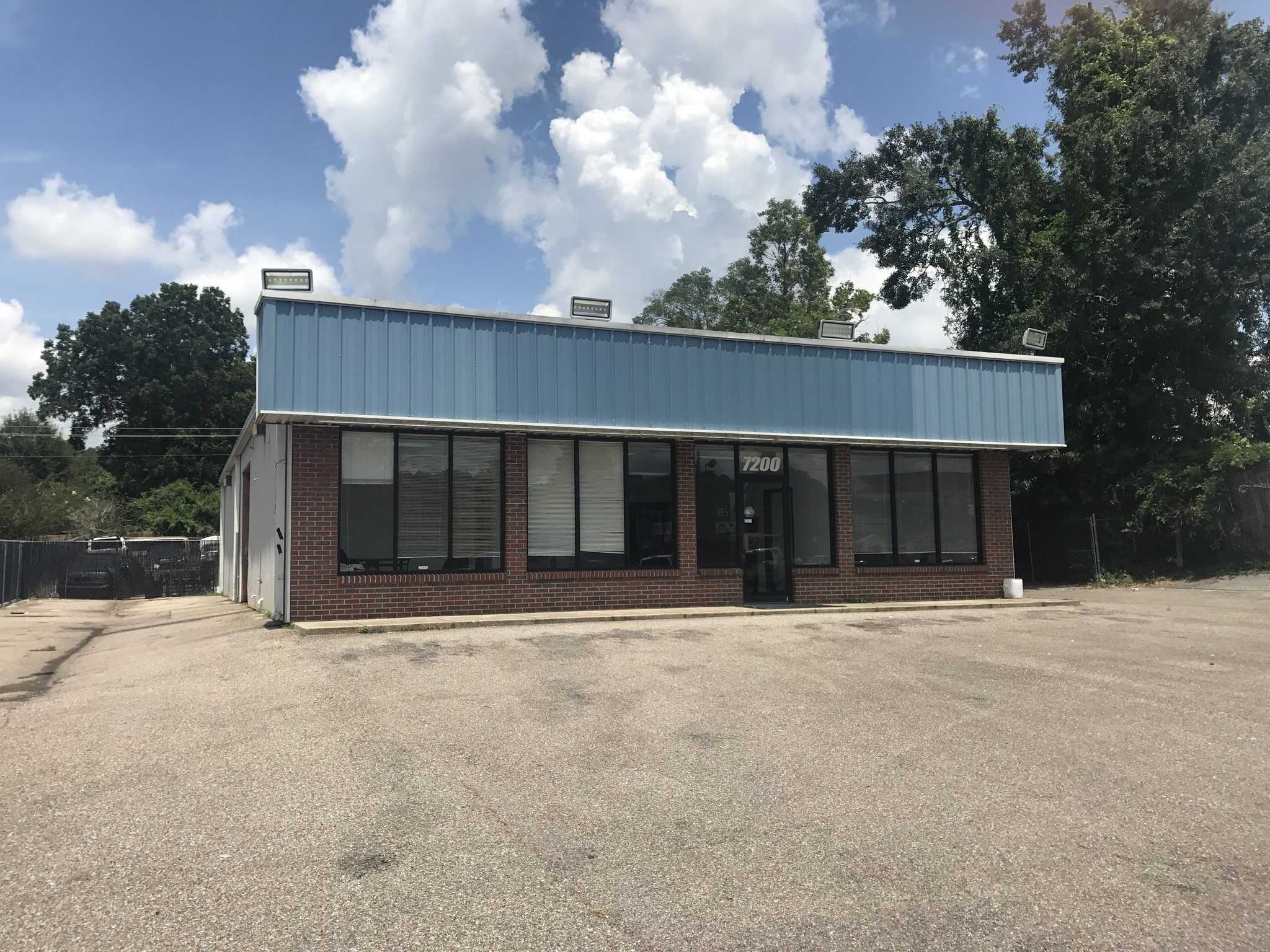 7200 Airport Blvd, Mobile, AL for sale Building Photo- Image 1 of 1