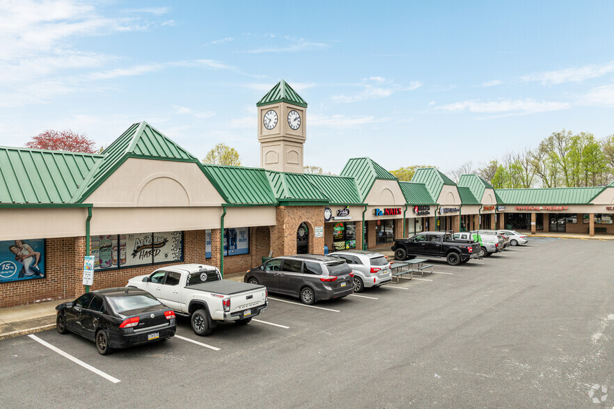 4401-4445 Pennell Rd, Aston, PA for lease - Building Photo - Image 1 of 10