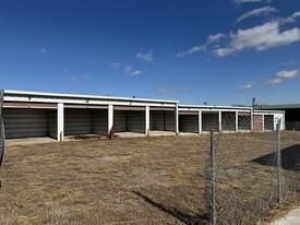 1290 Eastgate Storage Units for Lease - Airplane Hangar