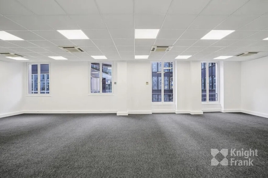 13-15 Boulevard De La Madeleine, Paris for lease - Interior Photo - Image 3 of 8