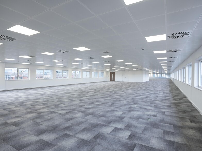 40-50 South Gyle Cres, Edinburgh for lease - Interior Photo - Image 3 of 6