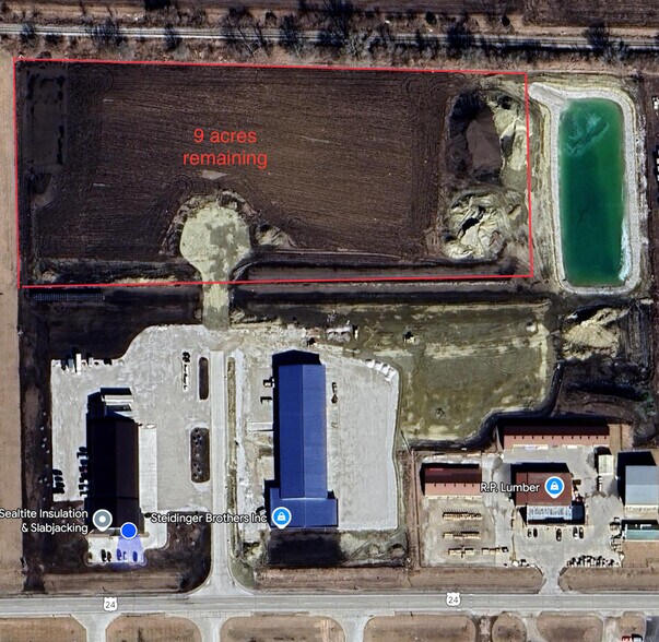 1306 W Oak St, Fairbury, IL for sale - Primary Photo - Image 2 of 3