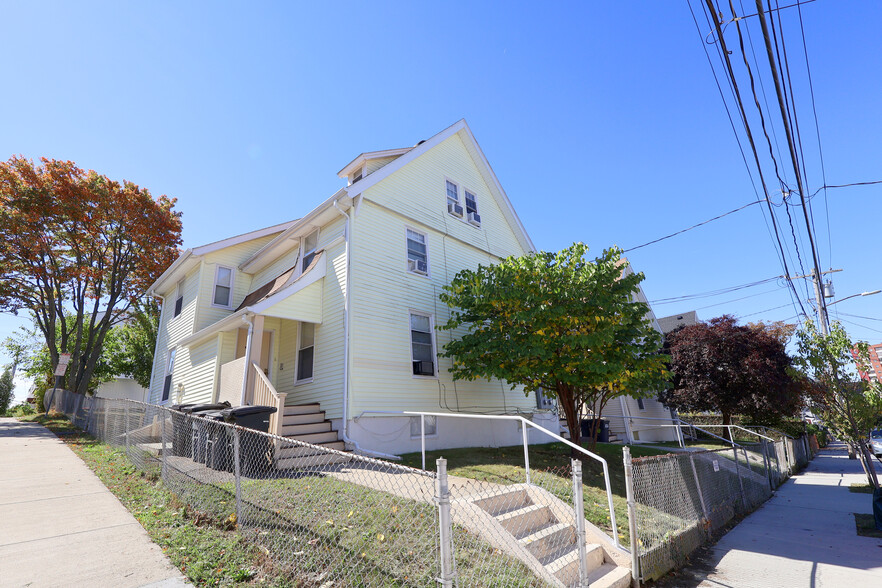 35 Carroll St, Chelsea, MA for sale - Primary Photo - Image 1 of 1