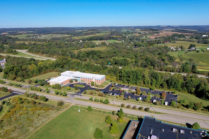 187 Northpointe Blvd, Freeport, PA for lease - Aerial - Image 2 of 12