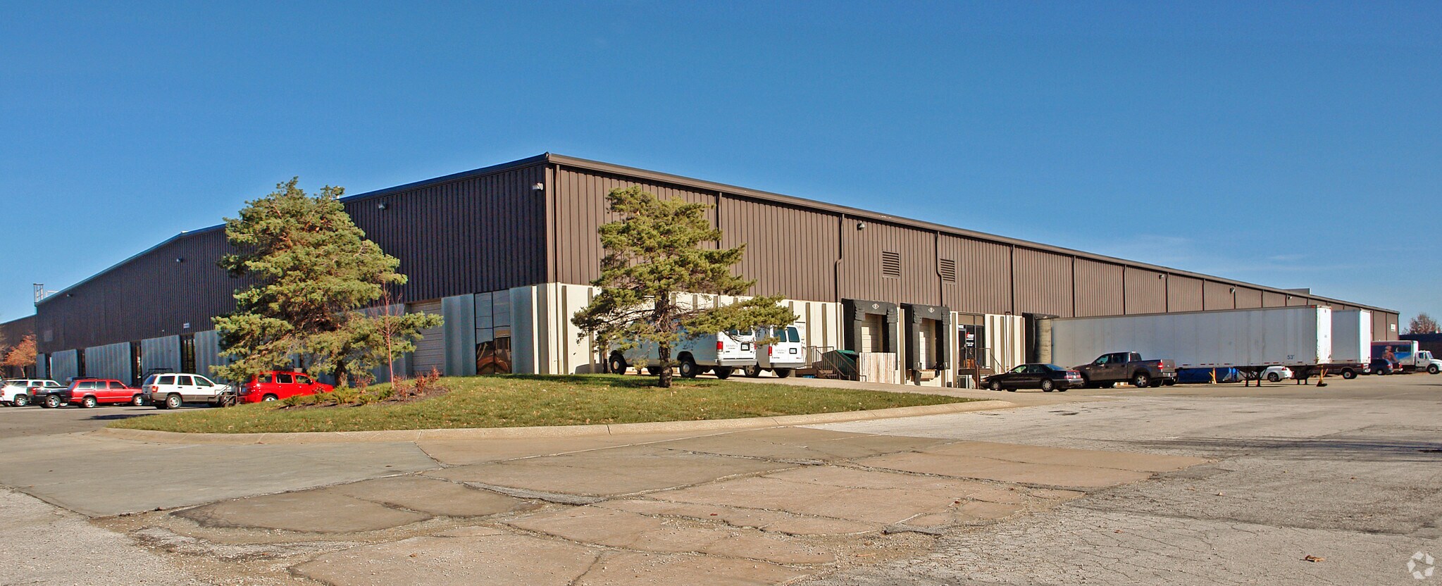 14792-14900 W 99th St, Lenexa, KS for sale Primary Photo- Image 1 of 1