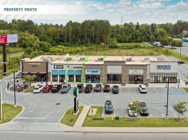 8007 E Brainerd Rd, Chattanooga, TN for lease - Building Photo - Image 1 of 5