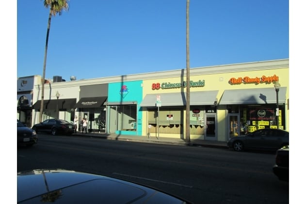 416-424 N Fairfax Ave, Los Angeles, CA for lease - Building Photo - Image 3 of 29