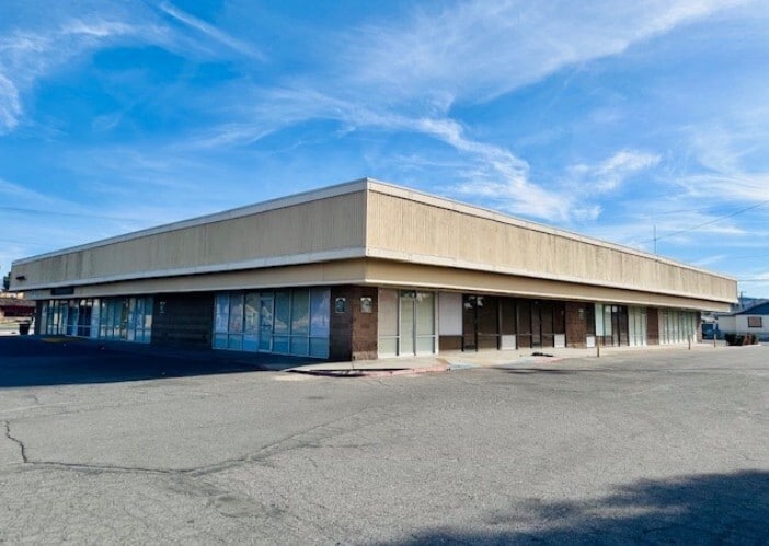 501-573 N San Jacinto St, Hemet, CA for lease Building Photo- Image 1 of 2