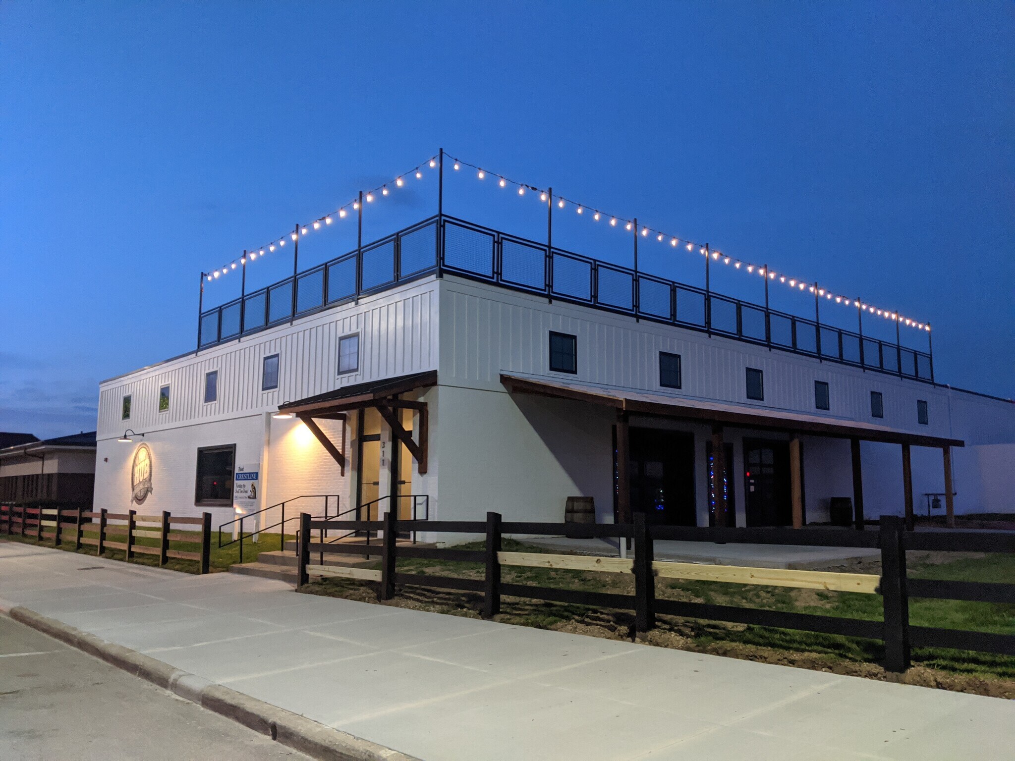 311 N Seltzer St, Crestline, OH 44827 Retail Space for Lease