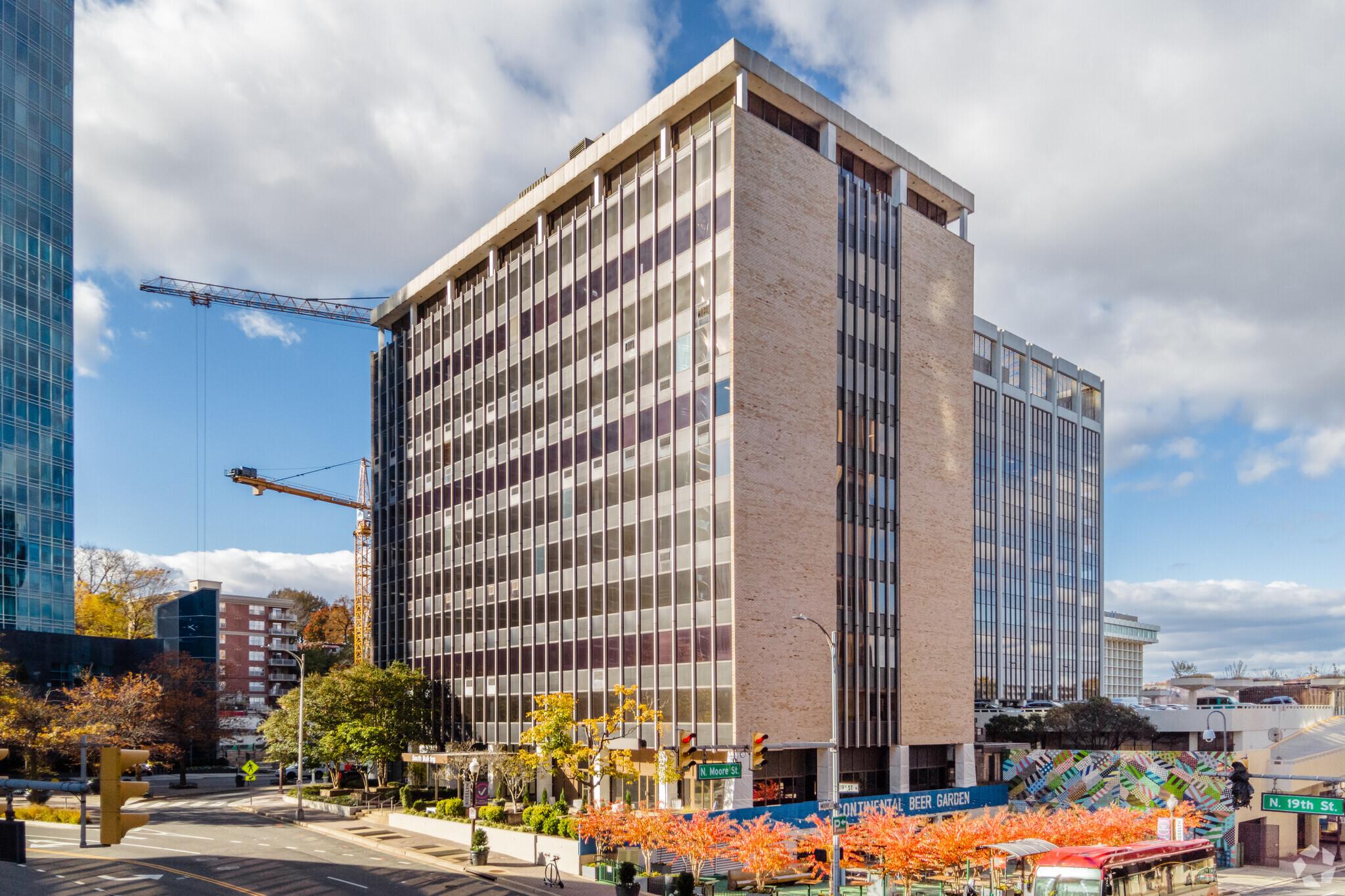 1901 N Fort Myer Dr, Arlington, VA for lease Building Photo- Image 1 of 6