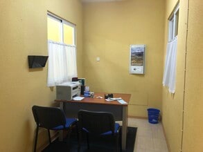 Retail in Colmenar Viejo, Madrid for lease Interior Photo- Image 2 of 9