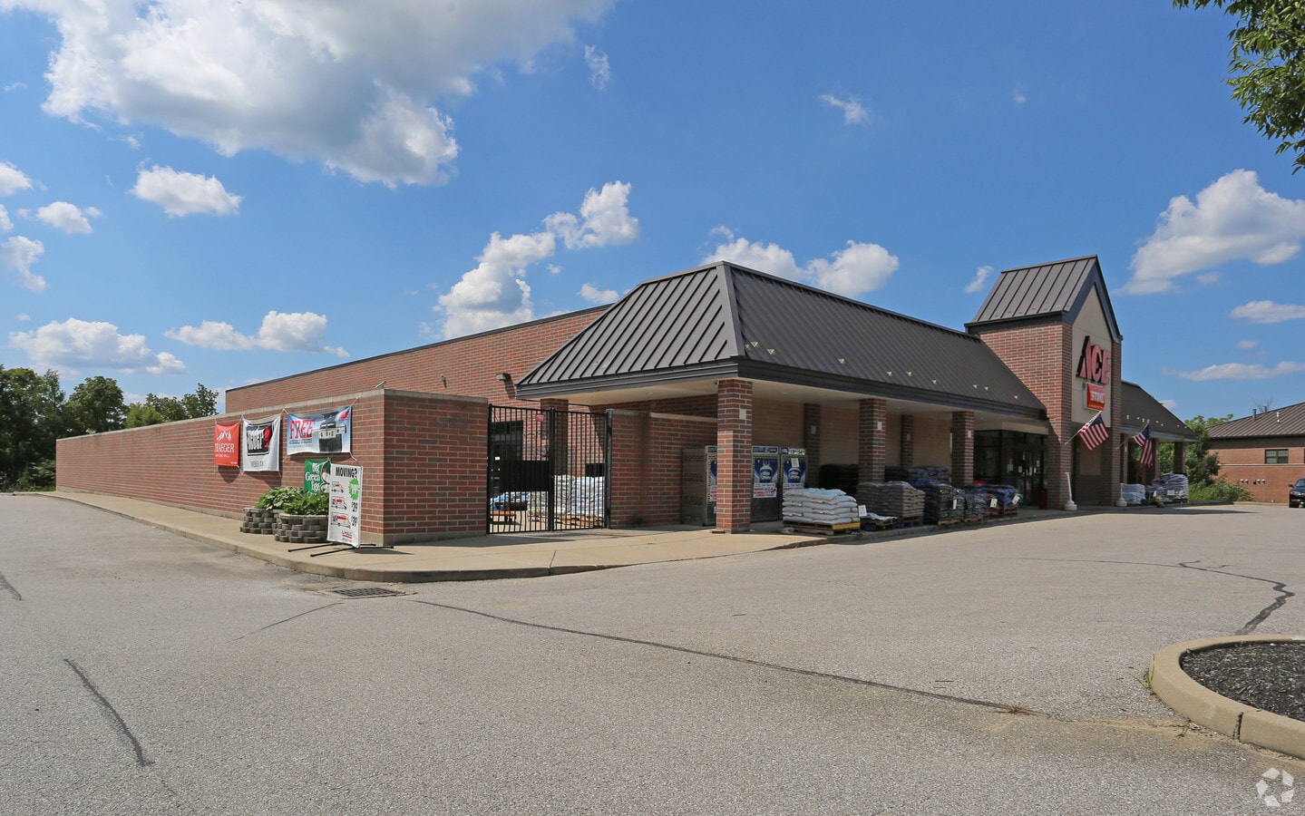 3545 N Bend Rd, Hebron, KY 41048