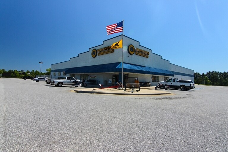 Retail in Macon-Bibb, GA for sale - Primary Photo - Image 1 of 1