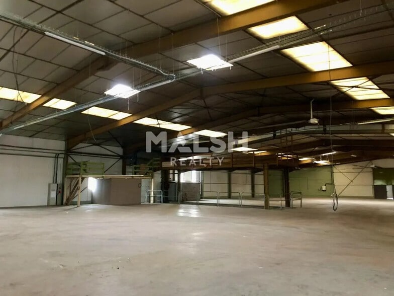 Flex in CIVRIEUX-D'AZERGUES for sale - Interior Photo - Image 3 of 4