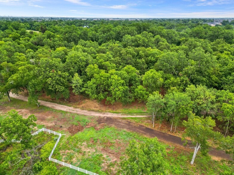 2140 Hagerson, Sugar Land, TX for sale - Building Photo - Image 2 of 10