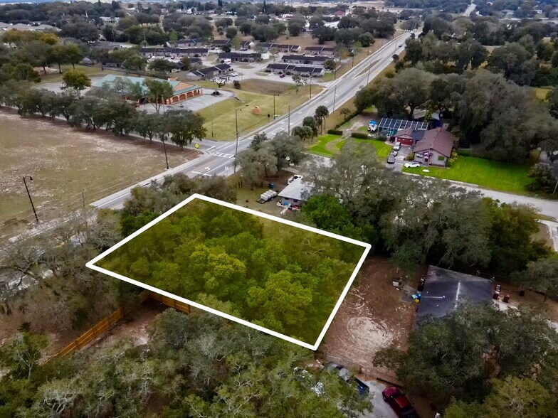S 10th St, Haines City, FL 33844