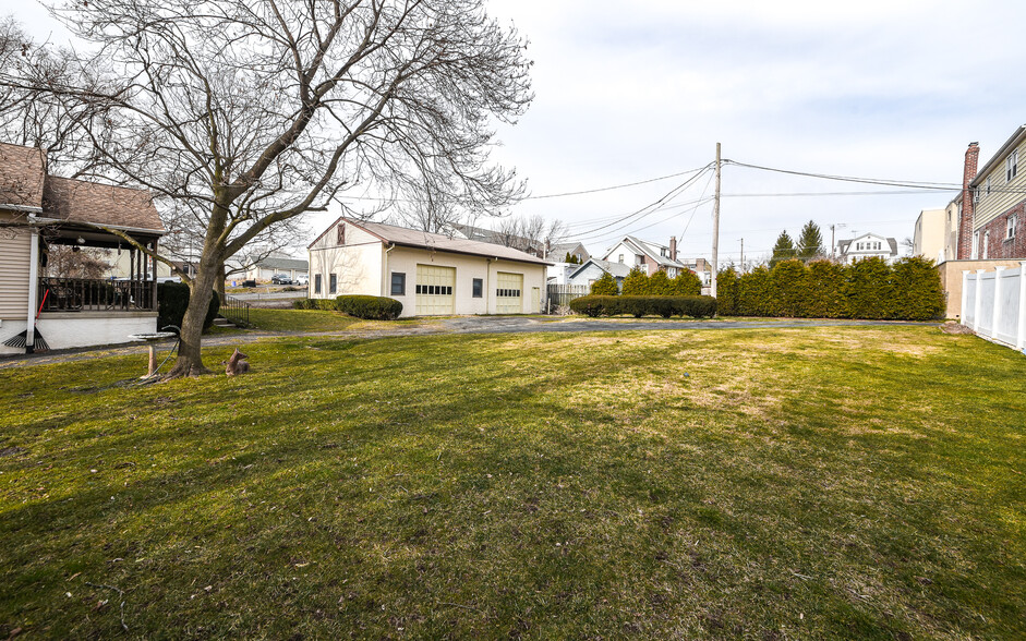 309 Lynwood Ave, Rockledge, PA for lease - Building Photo - Image 3 of 10