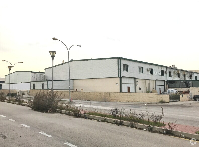Industrial in Velilla de San Antonio, Madrid for sale - Primary Photo - Image 1 of 3