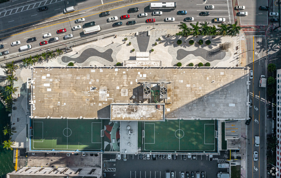 444 Brickell Ave, Miami, FL for lease - Aerial - Image 3 of 13