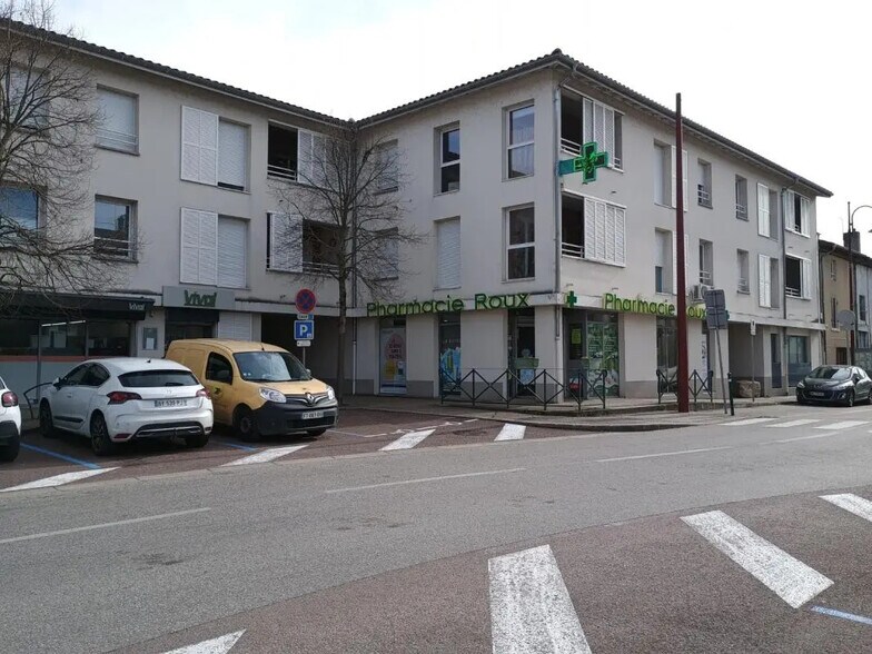 35 Rue De La Gare, Villieu-Loyes-Mollon for lease - Building Photo - Image 2 of 3