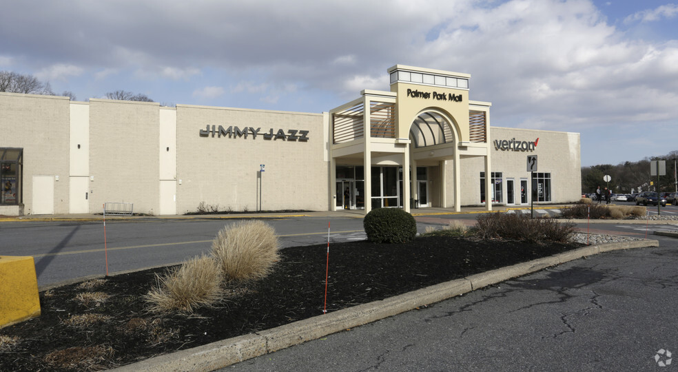 123 Palmer Park Mall, Easton, PA for lease - Primary Photo - Image 2 of 6