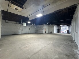 152 Center St, Chicopee MA - Warehouse