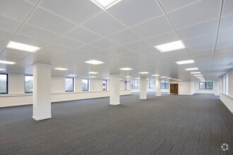 Redvers Close, Leeds for lease Interior Photo- Image 1 of 7