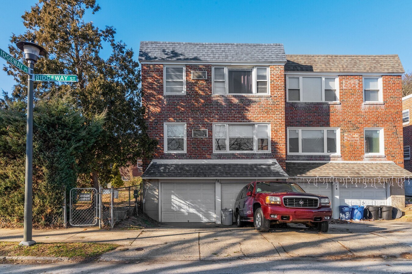 301 Ridgeway St, Philadelphia, PA 19116