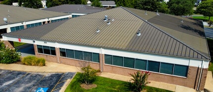 1005 Beau Terre Dr, Bentonville, AR for lease Interior Photo- Image 1 of 8