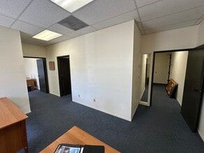 5575 Lake Park Way, La Mesa, CA for lease Interior Photo- Image 1 of 4
