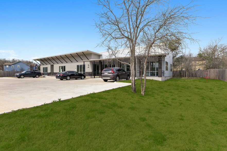 6000 Menchaca Rd, Austin, TX for lease - Building Photo - Image 2 of 12