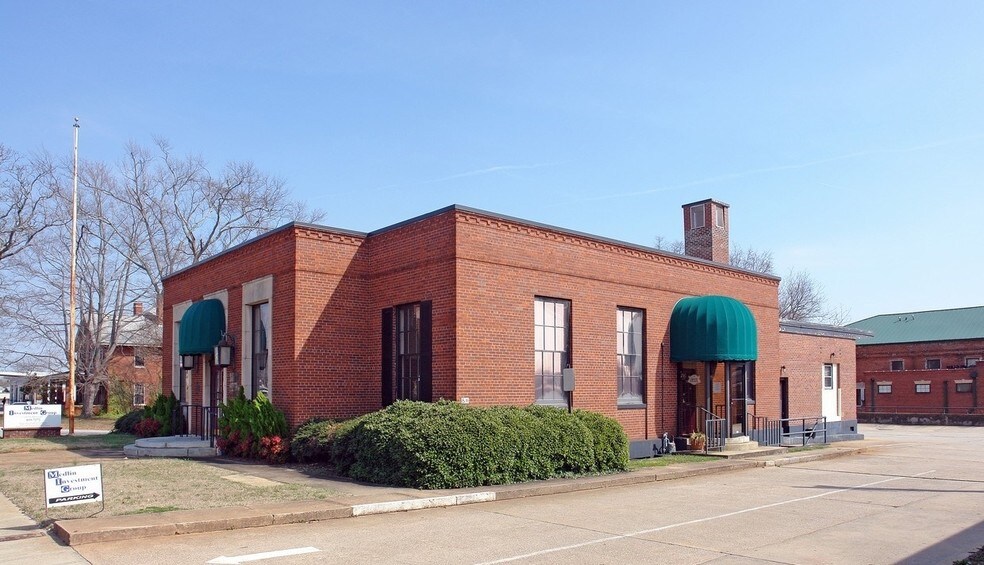 140 E Main St, Easley, SC for sale - Primary Photo - Image 1 of 1