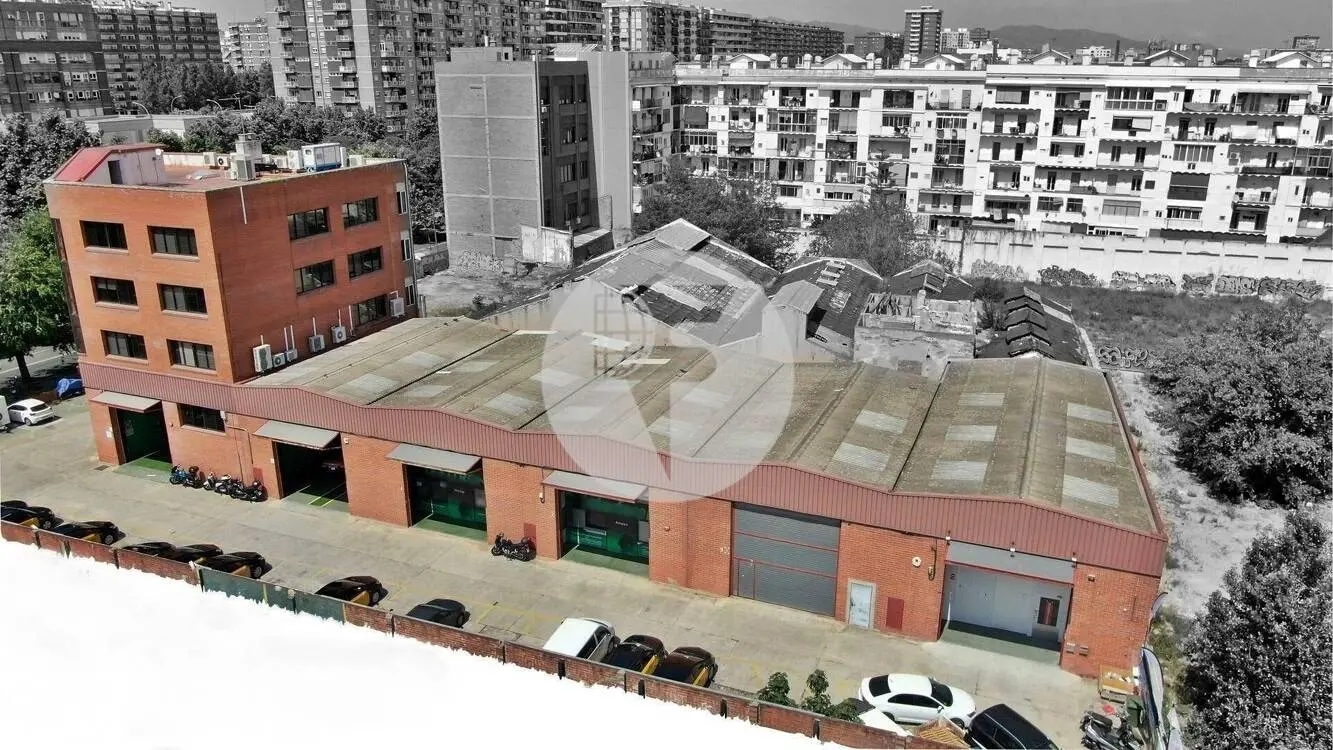 Office in Barcelona, Barcelona for lease Building Photo- Image 1 of 9