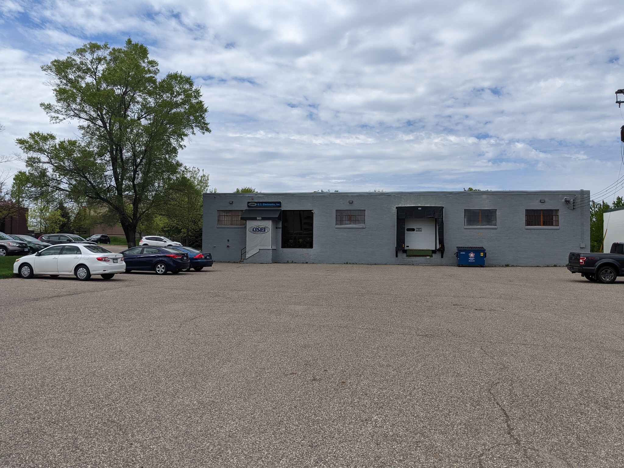 900 Colorado Ave S, Golden Valley, MN for lease Primary Photo- Image 1 of 10