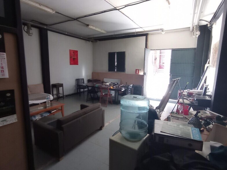 Retail in Cáceres, Cáceres for sale - Building Photo - Image 3 of 8