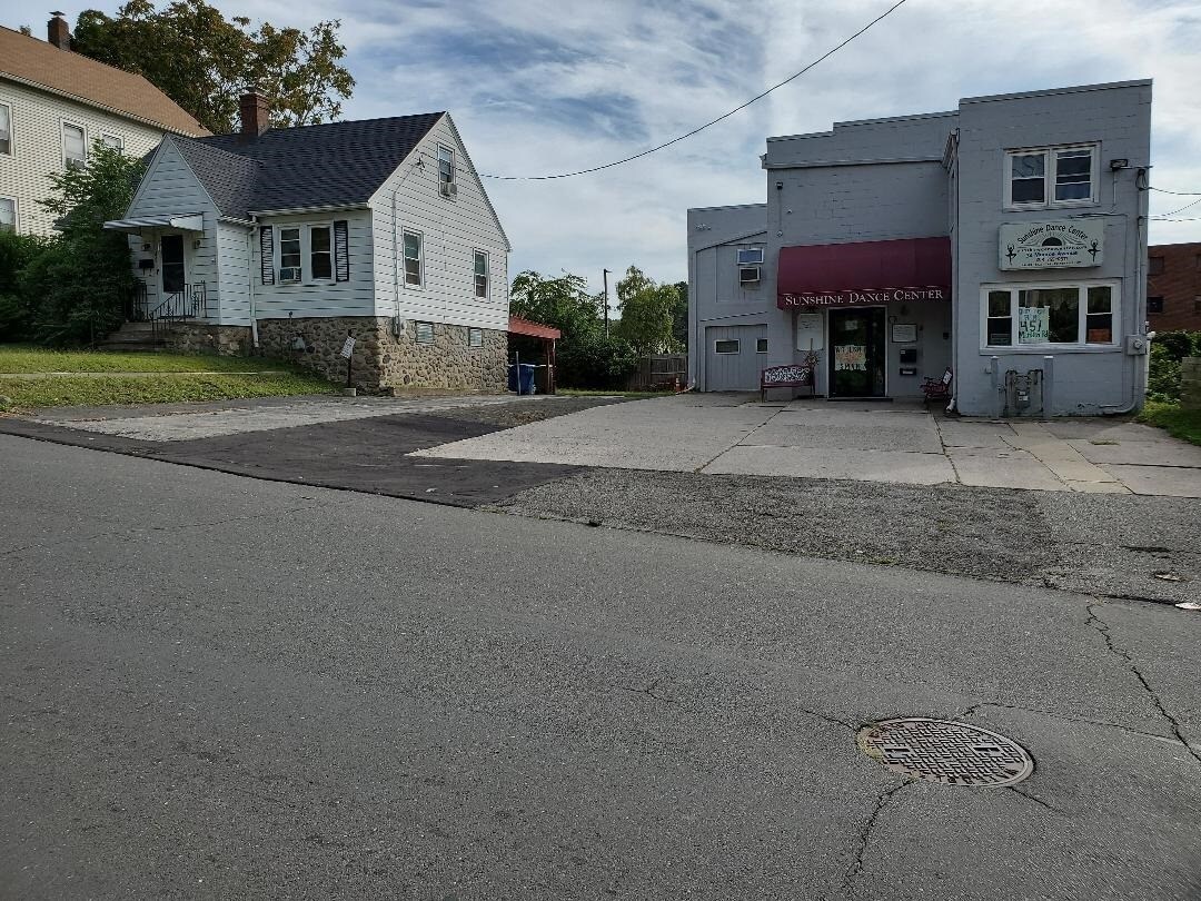 34 Monroe Ave Waterbury Ct 06705 Loopnet Com