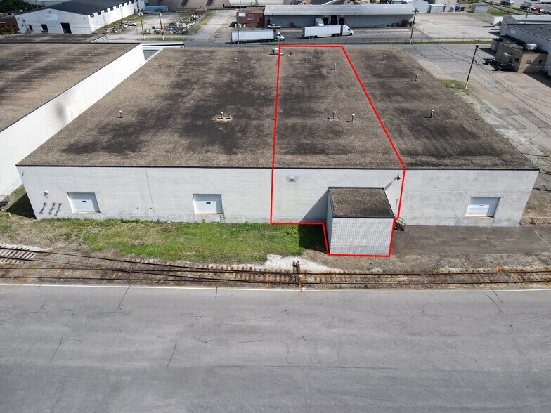 671 Avenue B, Leetsdale, PA 15056 Building 13B