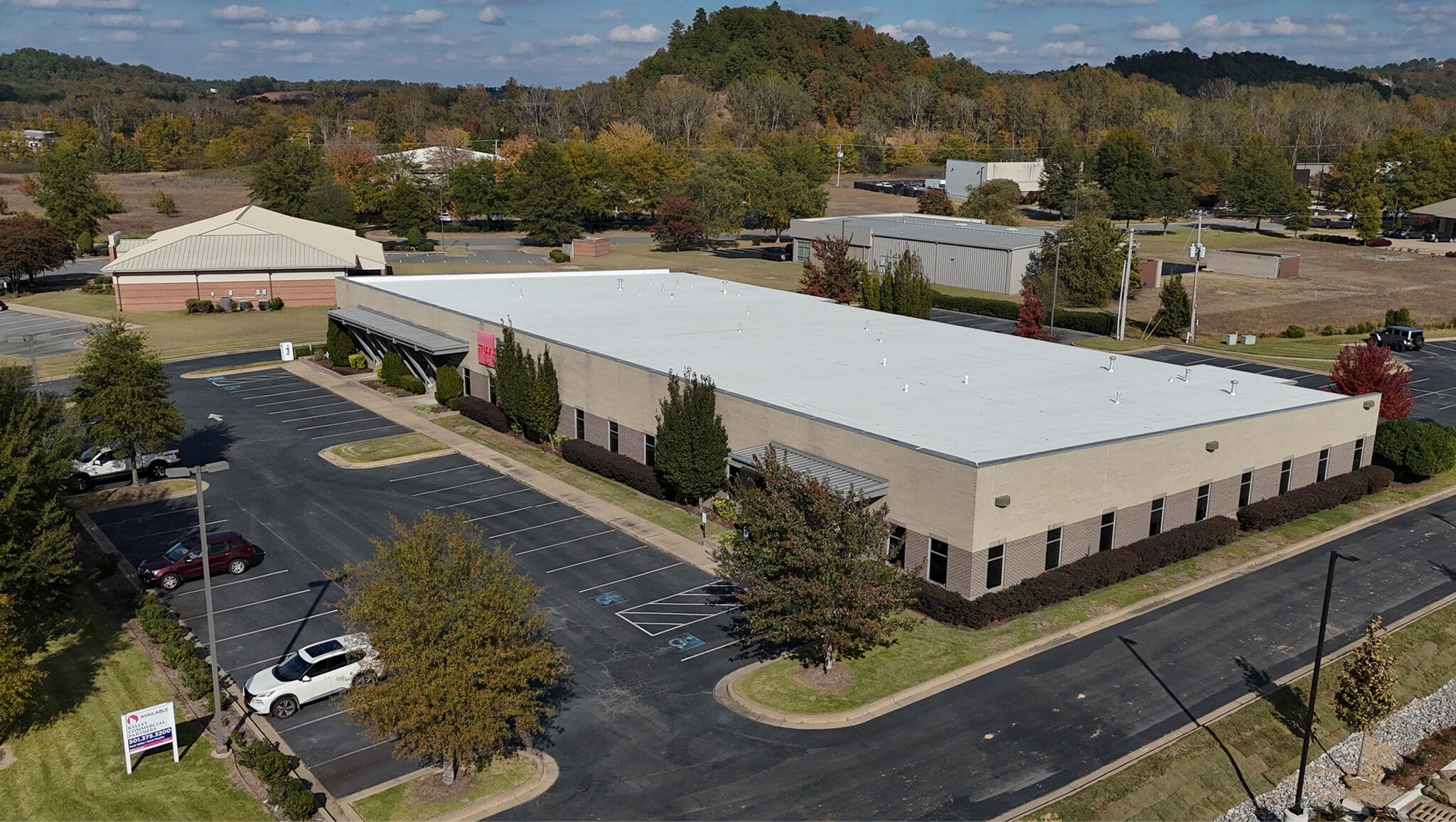 5020 Northshore Dr, North Little Rock, AR for lease Building Photo- Image 1 of 11