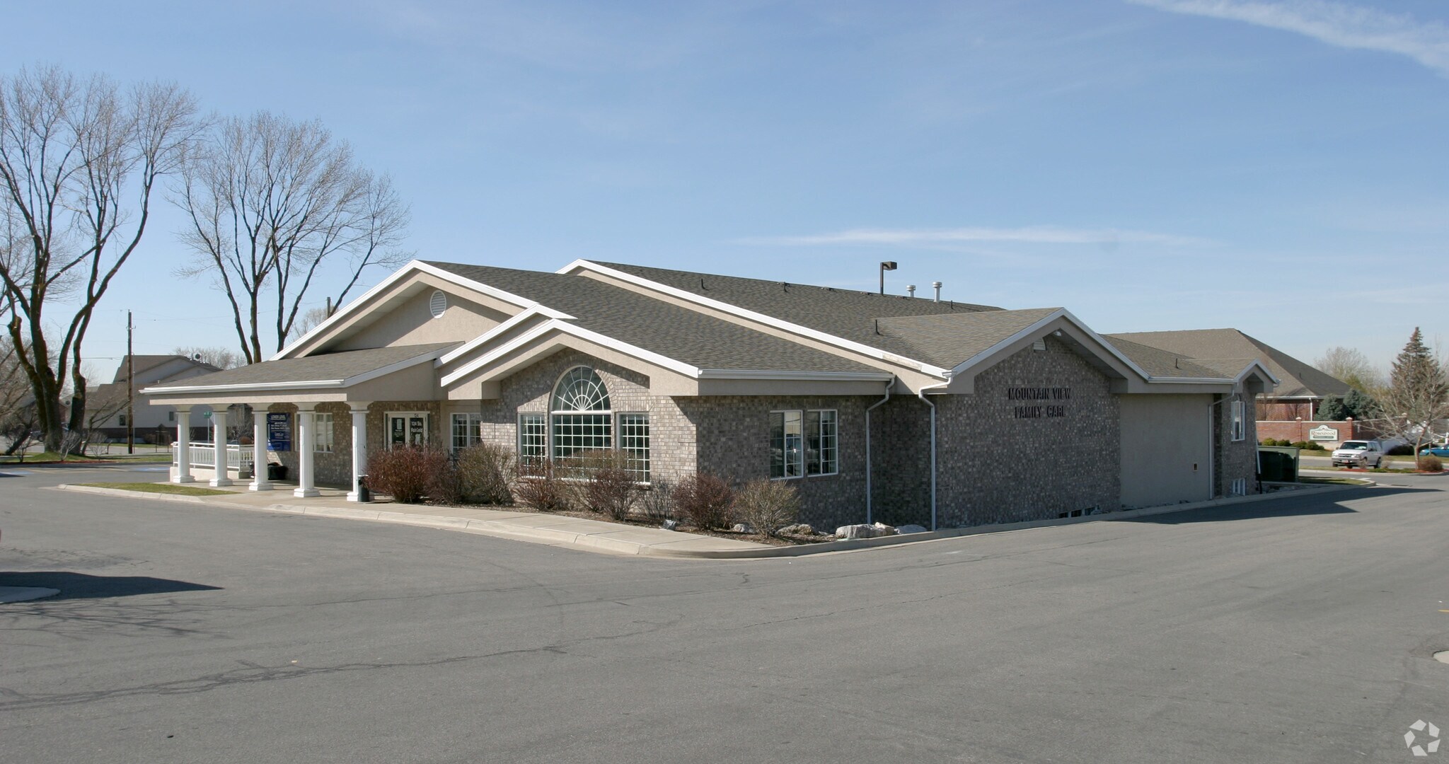 124 S Fairfield Rd, Layton, UT for sale Primary Photo- Image 1 of 1