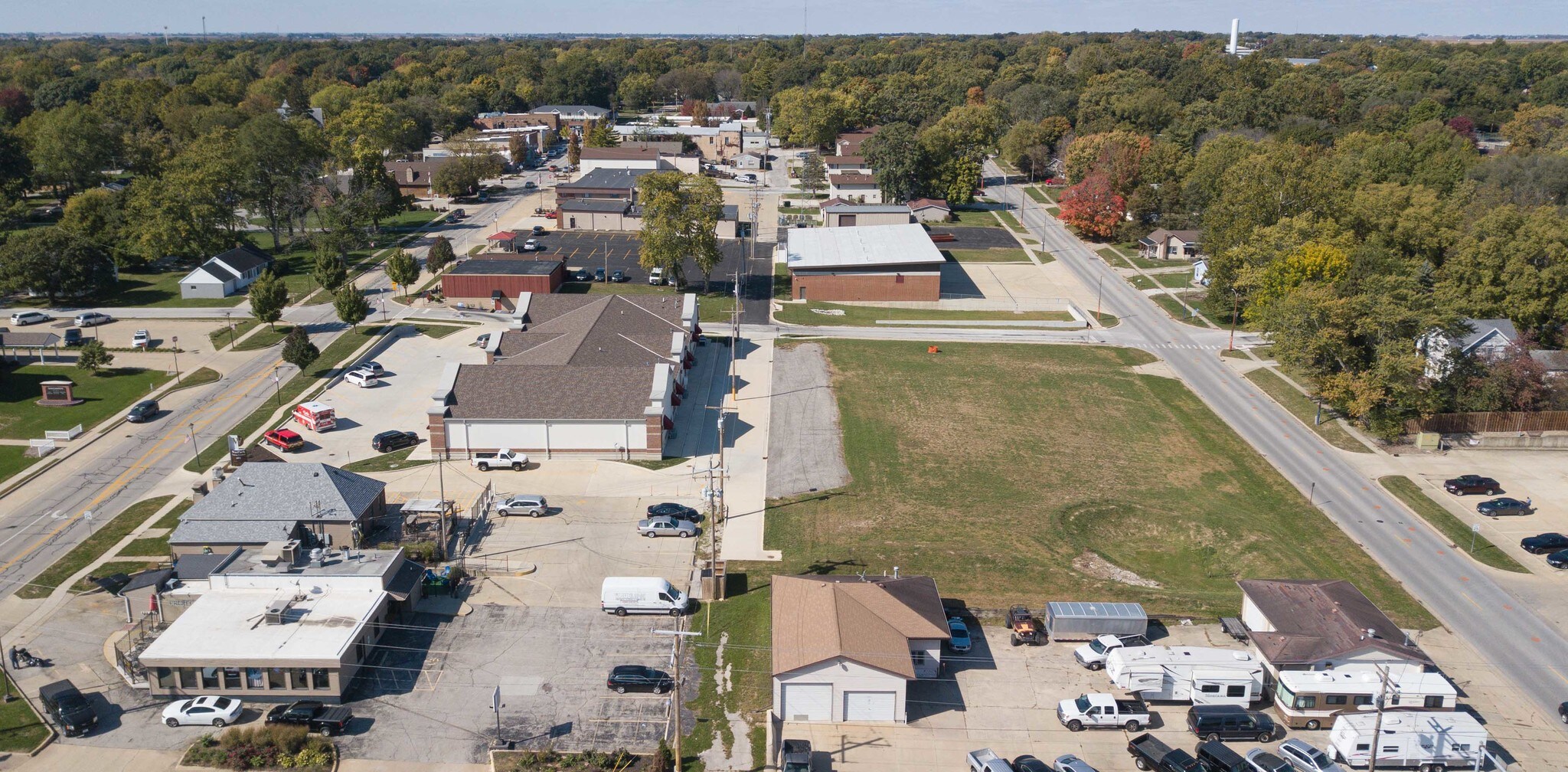 601-607 E Franklin St, Mahomet, IL for sale Primary Photo- Image 1 of 1