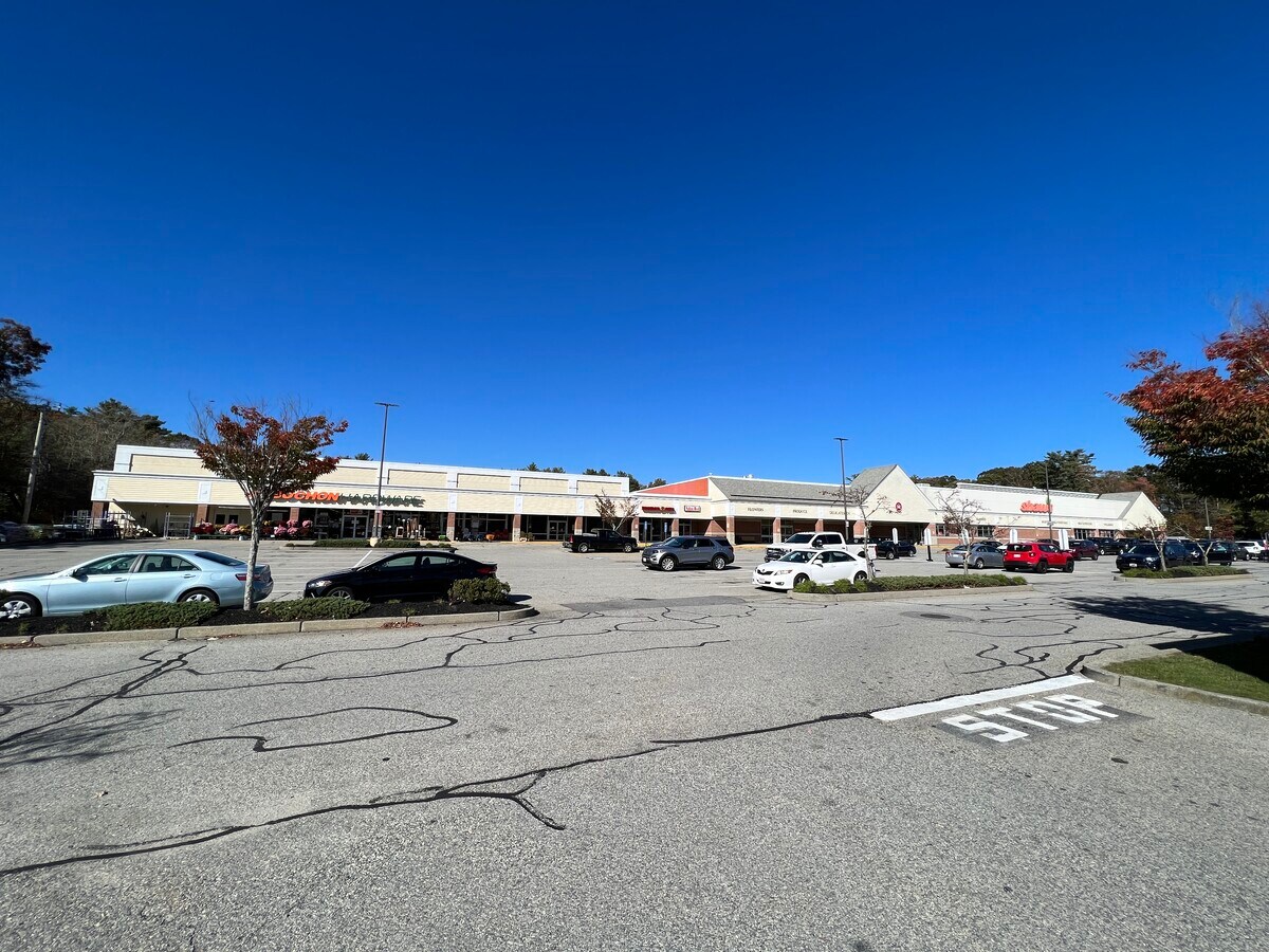 121137 Marion Rd, Wareham, MA 02571 Wareham Plaza