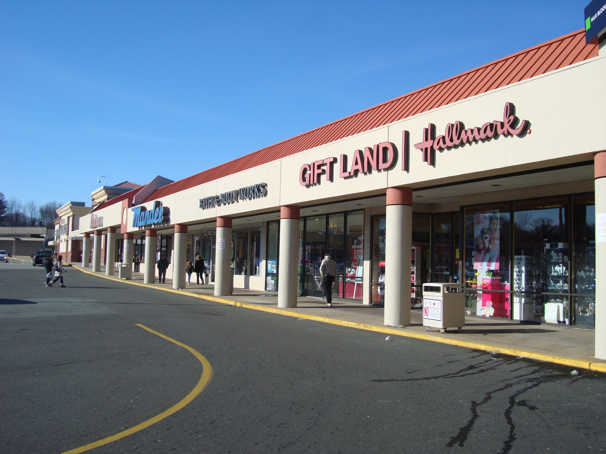 1210 Hamburg Tpke, Wayne, NJ 07470 - Preakness Shopping Center | LoopNet