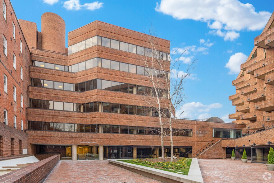 1000 Potomac St NW, Washington, DC for sale - Primary Photo - Image 1 of 1