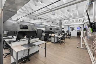 301-303 W 4th St, Royal Oak, MI for lease Interior Photo- Image 1 of 4