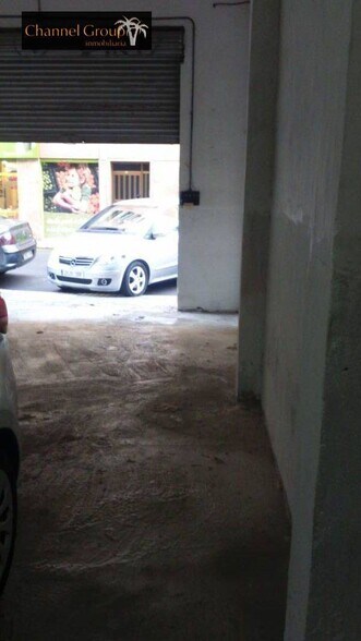 Retail in Quinto for sale - Building Photo - Image 3 of 5