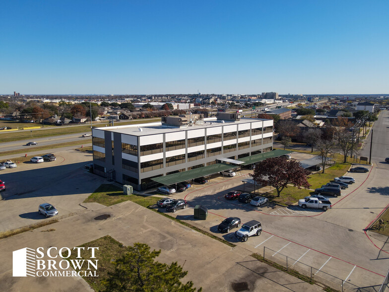 4401 N Interstate 35, Denton, TX for lease - Building Photo - Image 2 of 11