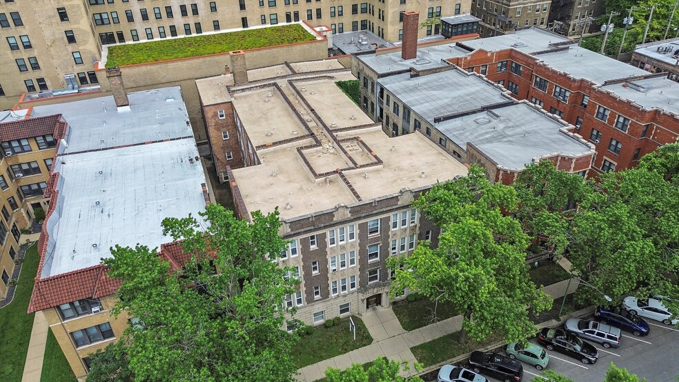 5465 S Everett Ave, Chicago, IL for sale - Building Photo - Image 3 of 9