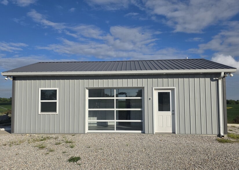 21551 Highway 32, Ste Genevieve, MO for sale - Primary Photo - Image 1 of 20