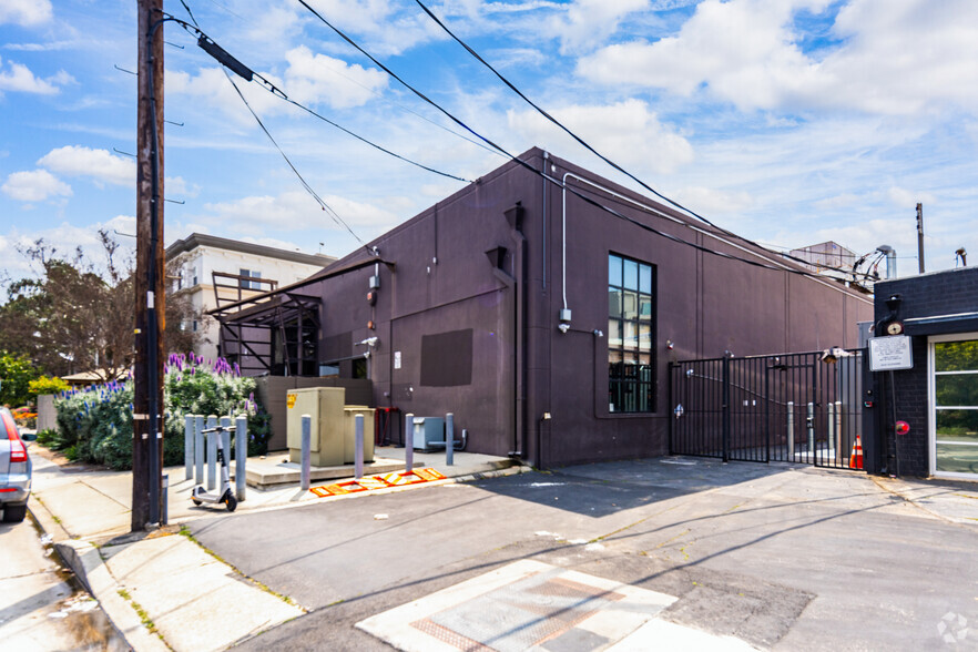 13335 Maxella Ave, Marina Del Rey, CA for lease - Primary Photo - Image 1 of 14