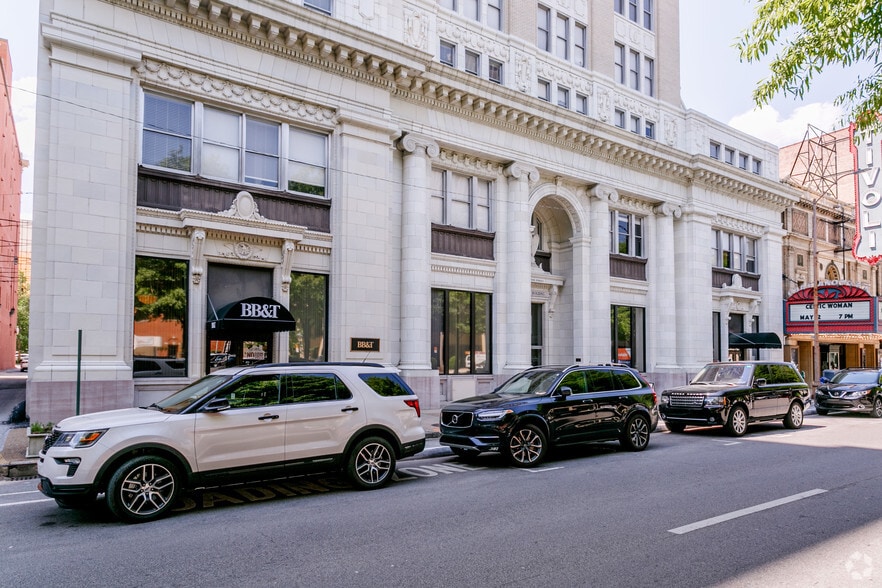 721 Broad St, Chattanooga, TN for sale - Primary Photo - Image 3 of 47
